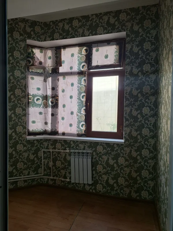 Srochna sotiladi 1xona 2xona qilingan 1etaj