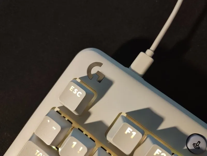 Logitech G713 механическая клавиатура — фото 4 Logitech G713 механическая клавиатура — фото 4