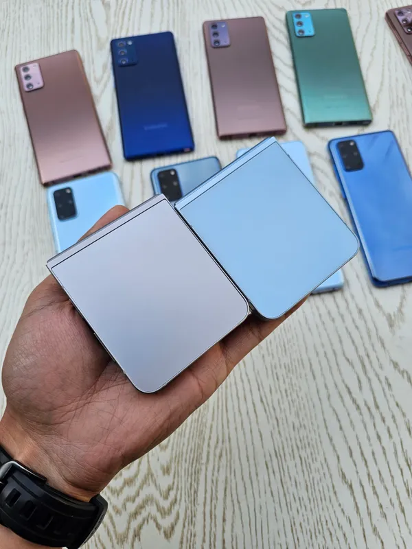 Samsung Galaxy Z Flip 6 5G. Память 8/256 GB. Blue 2 Samsung Galaxy Z Flip 6 5G. Память 8/256 GB. Blue 2