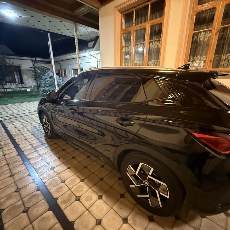 BYD Yuan plus qora 2024 2 BYD Yuan plus qora 2024 2