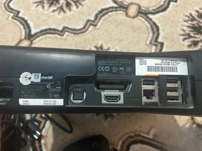 Взломанный Xbox 360 Slim 1 Взломанный Xbox 360 Slim 1