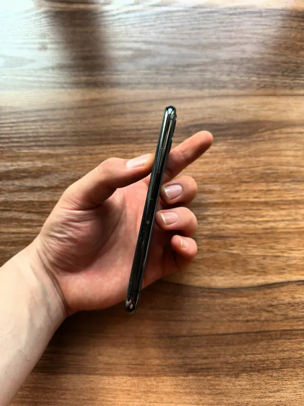 iPhone 11 pro 4 iPhone 11 pro 4