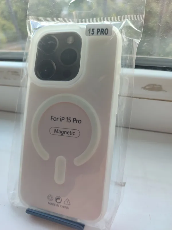 чехол для iPhone 15 Pro