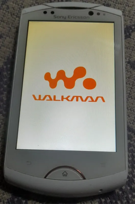 Sony Ericsson WT19