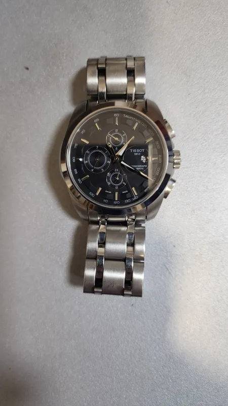 Продам швейцарские механические часы TISSOT