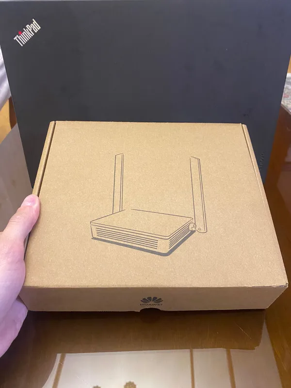 GPON модем-роутер Huawei HG8141V5 1 GPON модем-роутер Huawei HG8141V5 1