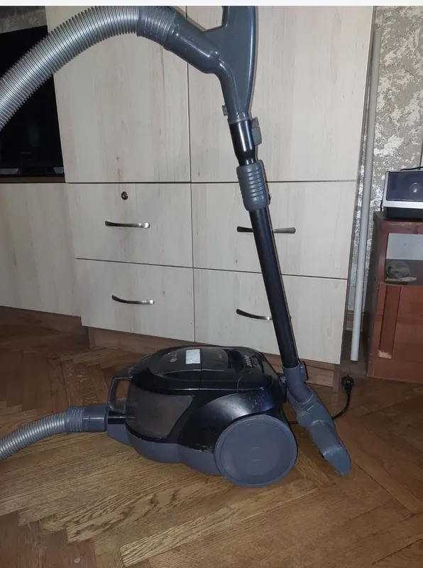 Пылесос LG 4 Пылесос LG 4