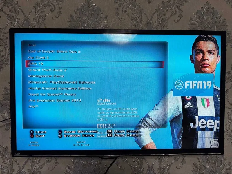 Sony PlayStation 3 Slim в хорошем состоянии + 2 джойстика — фото 7