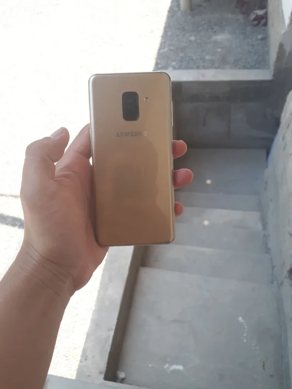 samsung A 8 2018 sotiladi 2 samsung A 8 2018 sotiladi 2