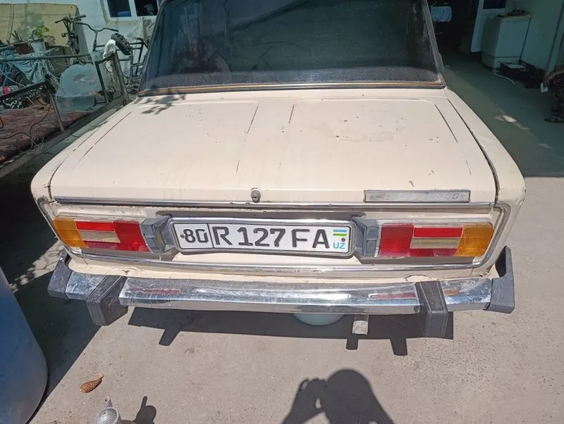 Vaz 2106 sotiladi srochni 3