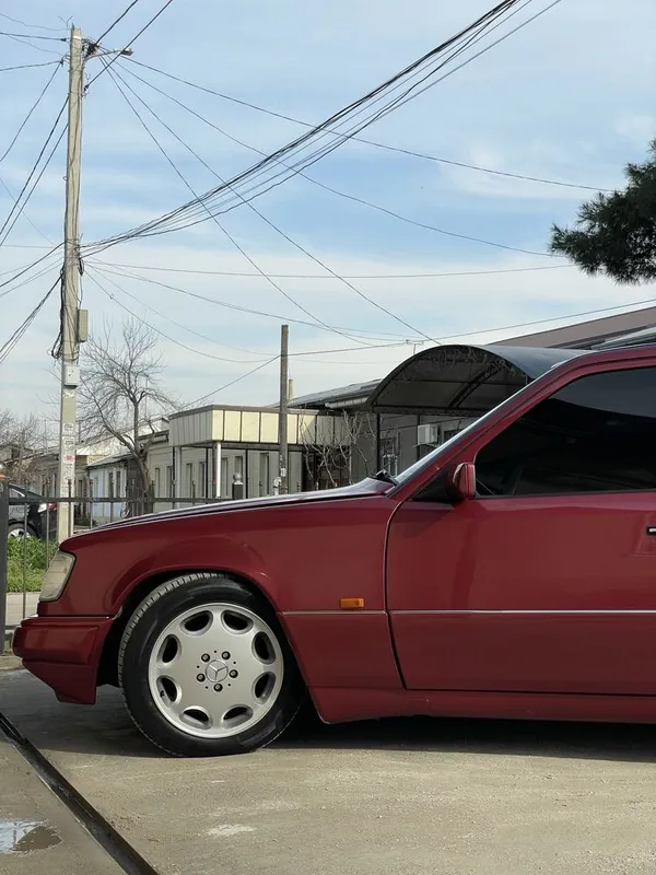 Mercedes Benz W124 sotiladi 3.2 mato’r — фото 1