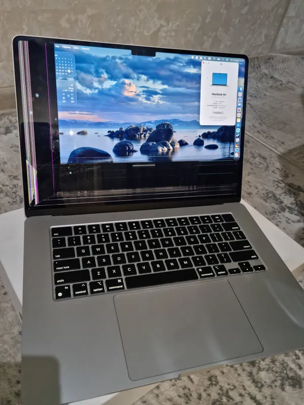 MacBook Air M3 15.3 2