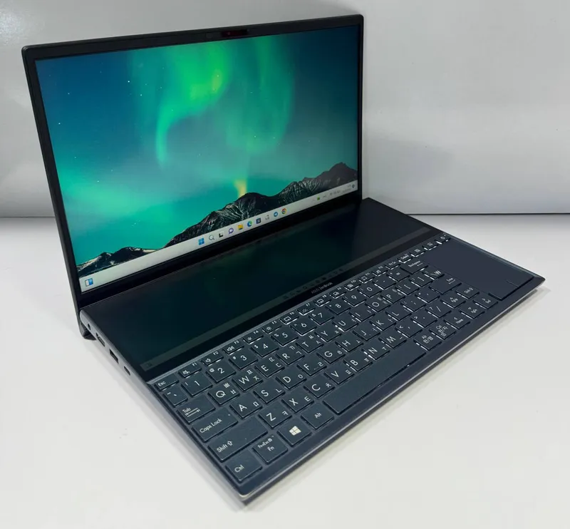 ASUS ZENBOOK DUO 2 ASUS ZENBOOK DUO 2