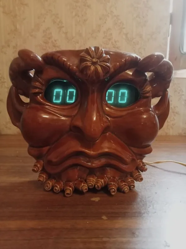 Часы настенные СССР. 2