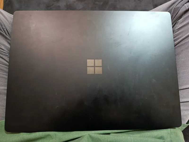 Microsoft surface laptop 4 modeli sotiladi 2 Microsoft surface laptop 4 modeli sotiladi 2