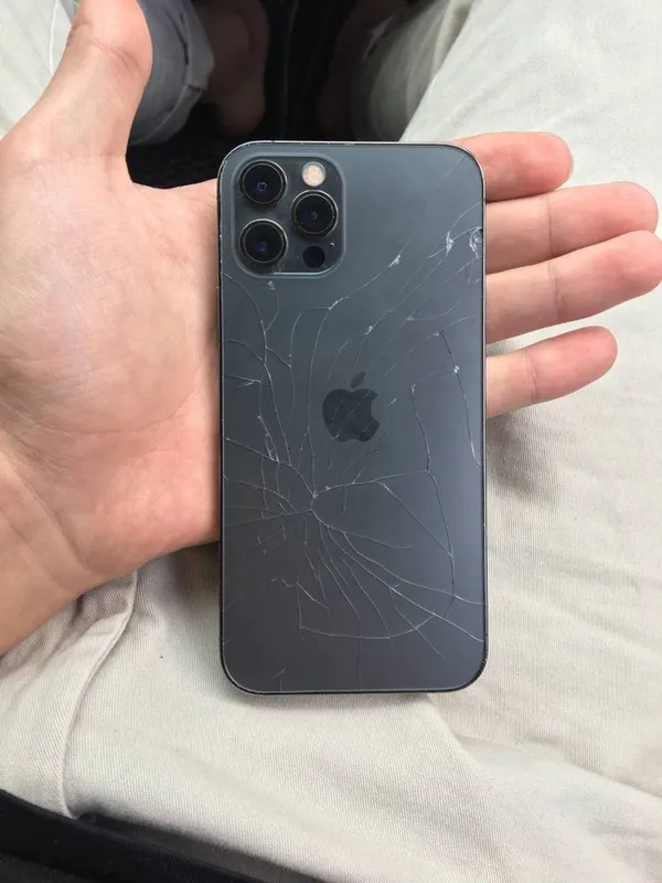 Iphone 12 pro 128gb sotiladi 3