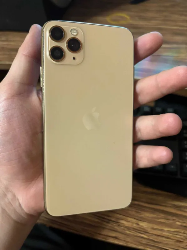 Iphone 11 Pro Max 200 $ 2 Iphone 11 Pro Max 200 $ 2