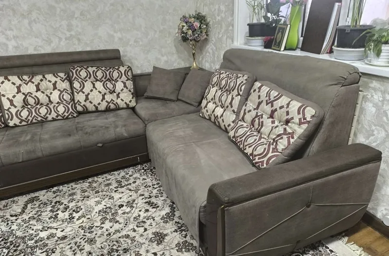Choyshab qutisi bor yoyiladigan burchak divan 3 Choyshab qutisi bor yoyiladigan burchak divan 3