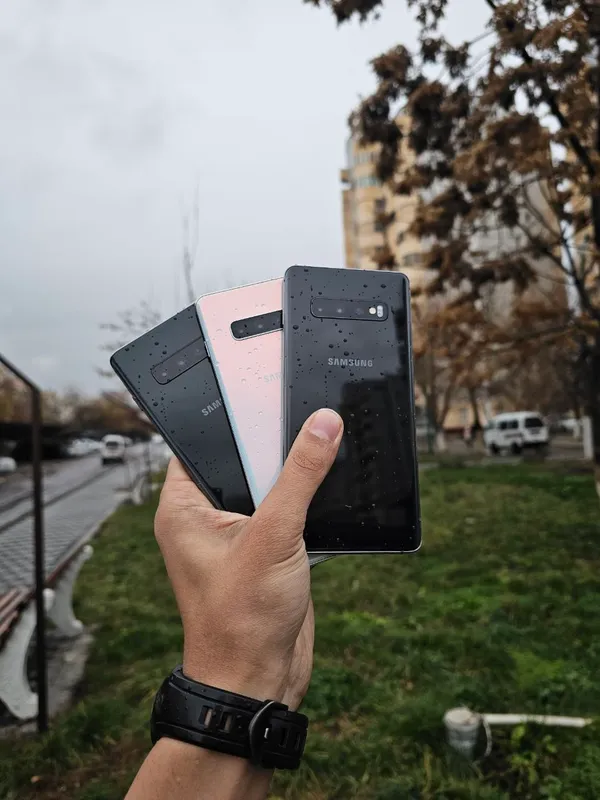 Samsung Galaxy S10 Plus Samsung Galaxy S10 Plus