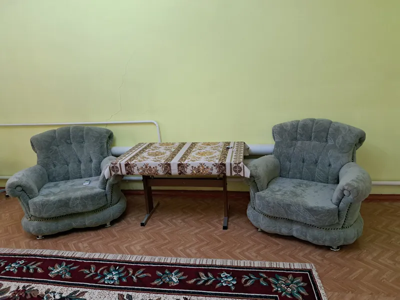 диван и два кресла 2