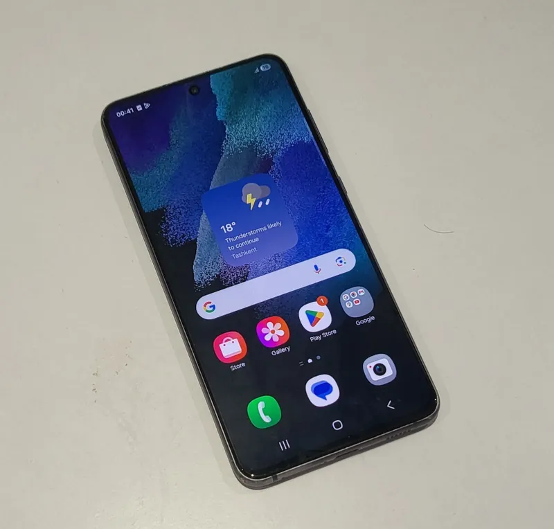 Samsung Galaxy S21 FE с коробкой 1