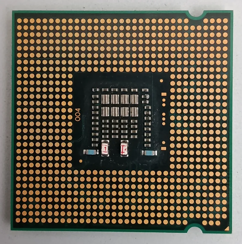 Intel Pentium E6600 3.06 GHz (LGA775) 2