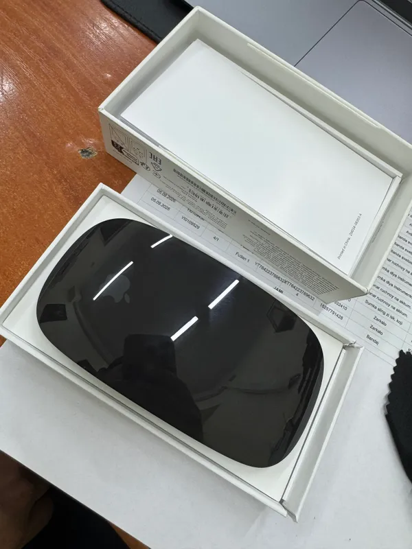 Apple Magic Mouse Black A3204 1