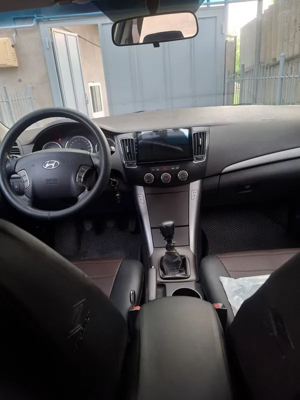 Hyundai Sonata 2008 Probeg120.000 — фото 4