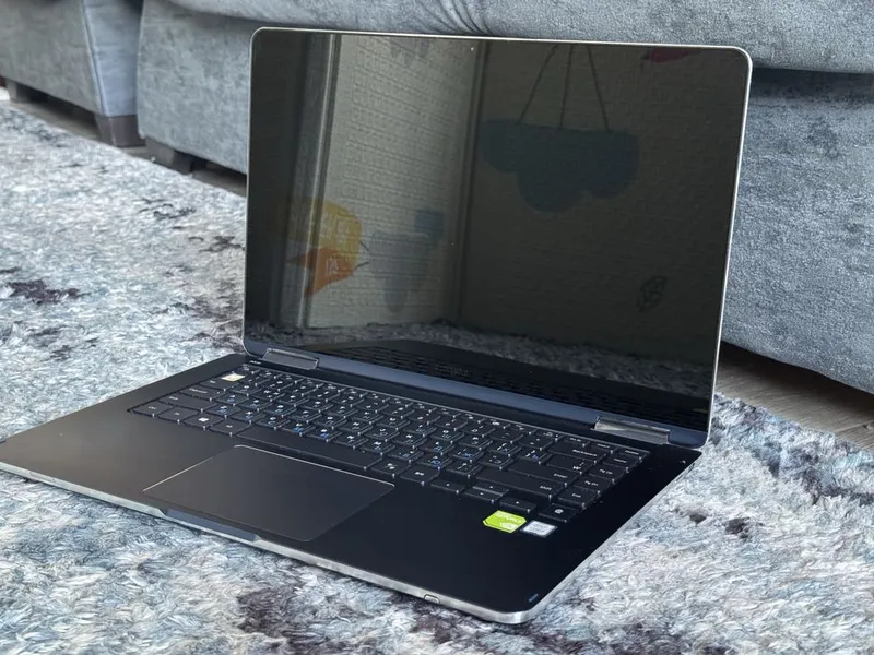 Notebook 9 Pen 15" (NVIDIA®) 3 Notebook 9 Pen 15" (NVIDIA®) 3