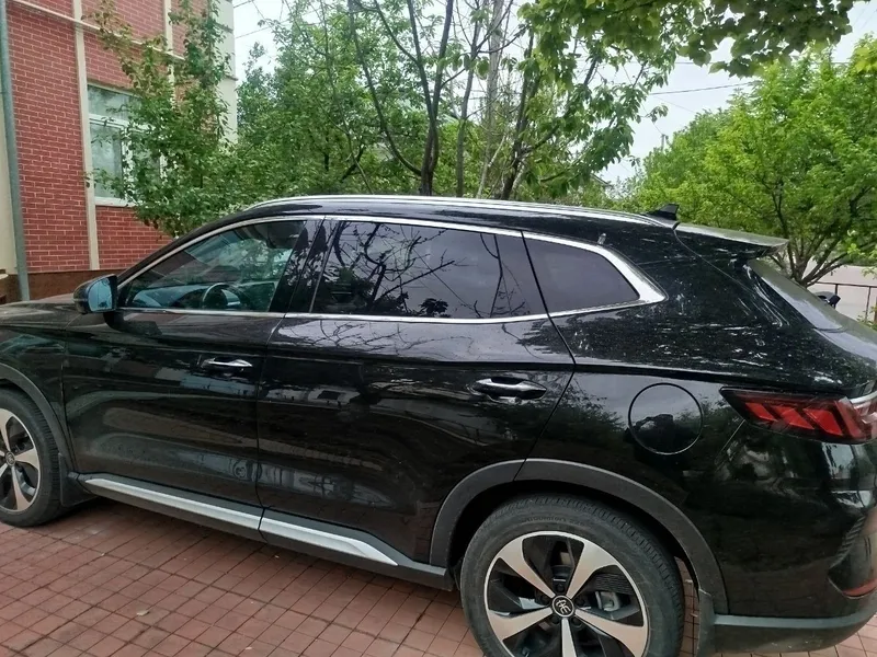 BYD Song Plus EV — фото 1