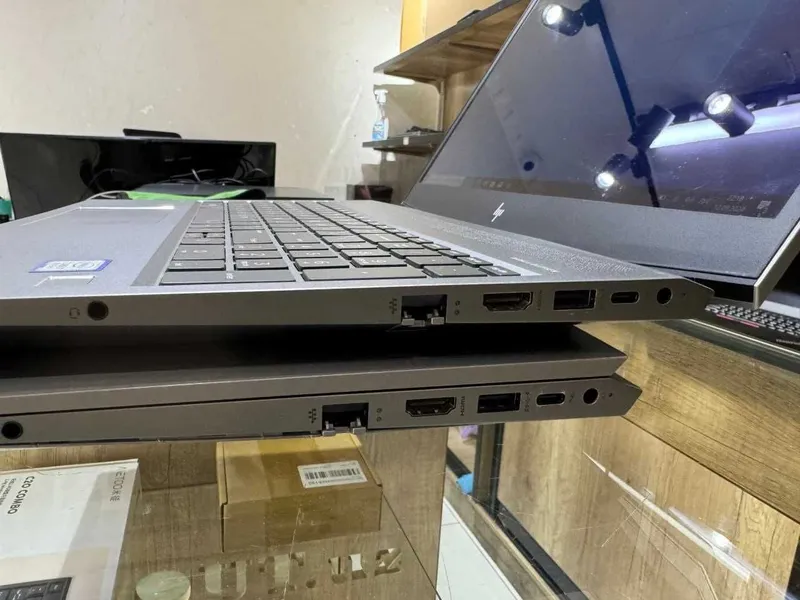 HP ZBook 15v sensorli, Core i7-8750H, 12 GB tezkor xotira, 256 GB SSD, Nvidia Quadro P600 7 HP ZBook 15v sensorli, Core i7-8750H, 12 GB tezkor xotira, 256 GB SSD, Nvidia Quadro P600 7