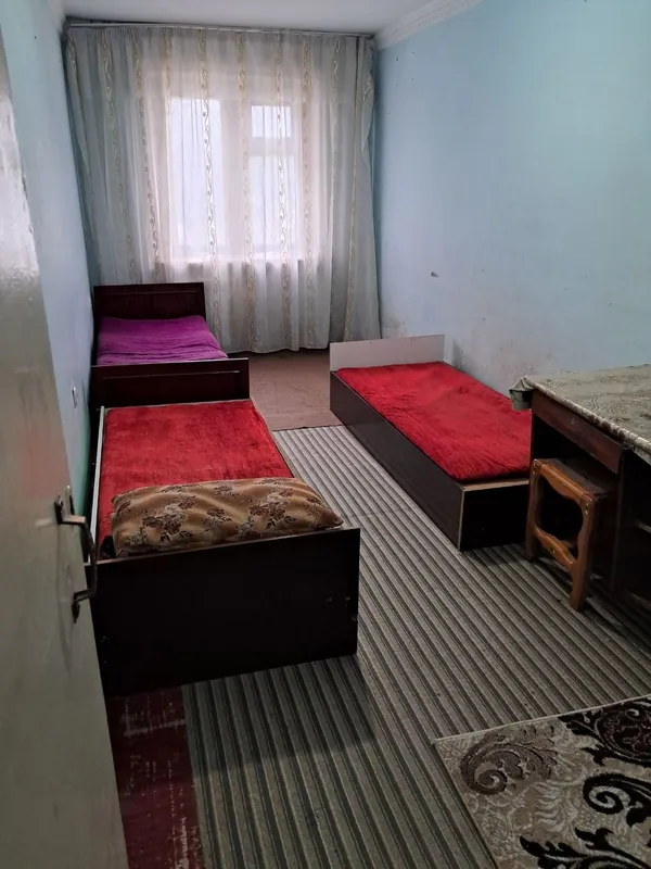 Срочно сдаётся 2х комнатная квартира на партсъезде 1