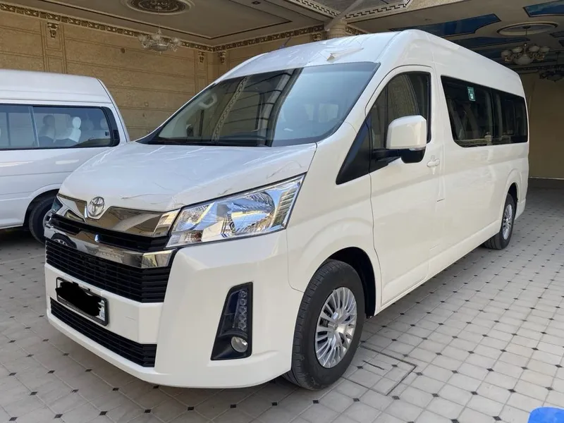Тойота Хайс Toyota Hiace mikroavtobus — фото 2