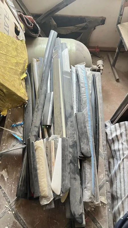 Nexia 1-2 eshik molding orginal ham xitoy ham bor malumot telda