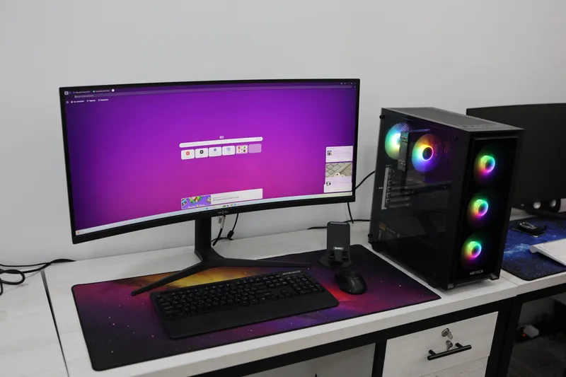 Pixel 34" Curved Gaming Monitor | WQHD (2560×1440) 1