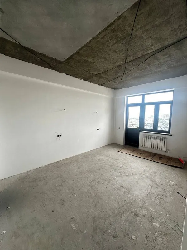 4 xonali kvartira, 130 m2, Yakkasaroy 4