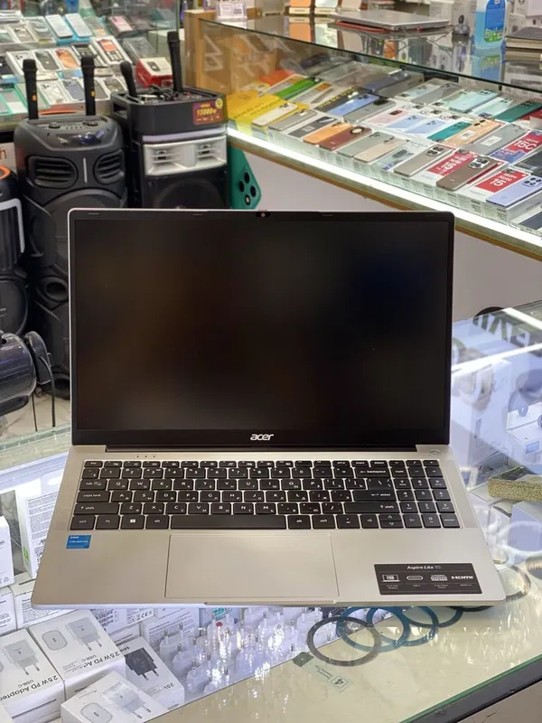 Acer notebook sotiladi yangi!