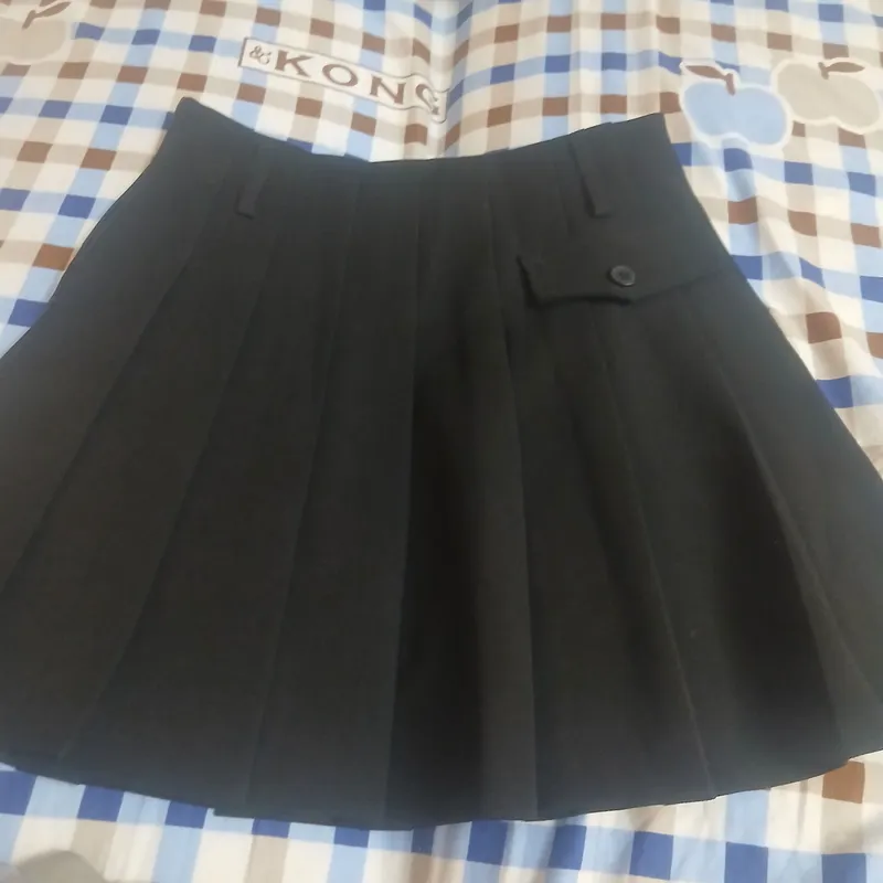 Mini Qora koreski yupka Mini Qora koreski yupka