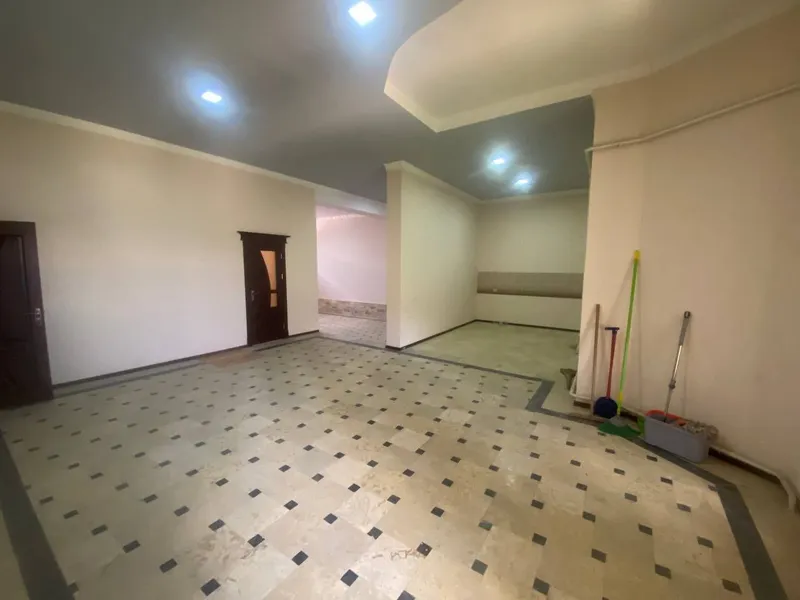 Kogon shahrida joylashgan 2 qavatli uy sotiladi — фото 7