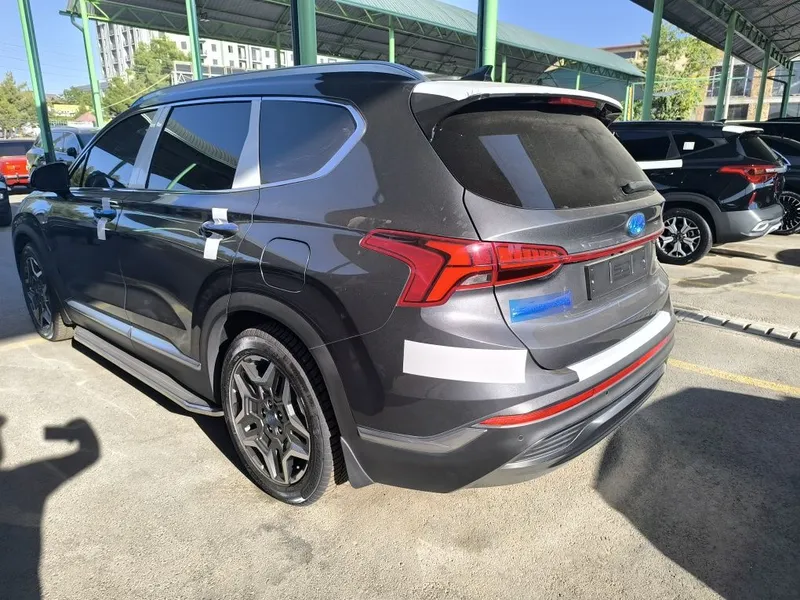 Hyundai Santa Fe. Двигатель 2.5. 7 мест 4 Hyundai Santa Fe. Двигатель 2.5. 7 мест 4