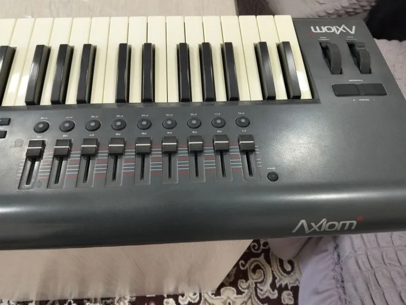 M-audio midi 64. — фото 4