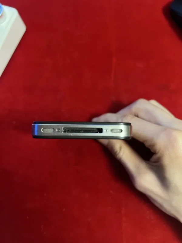 iphone 4s 8gb в хорошем состоянии — фото 2