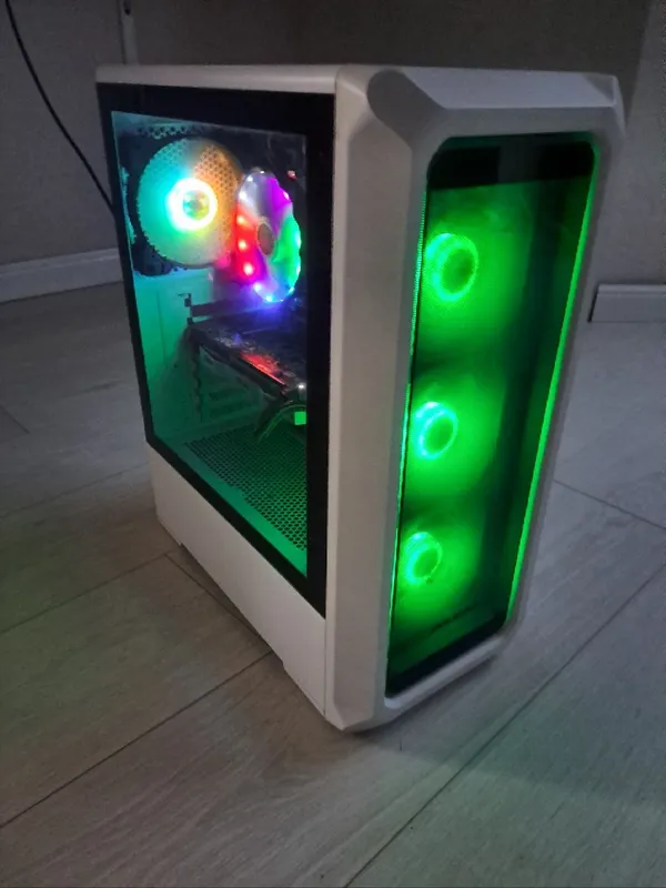 Белый игровой ПК (i5 / 12GB / SSD+HDD / GTX 950) 1 Белый игровой ПК (i5 / 12GB / SSD+HDD / GTX 950) 1