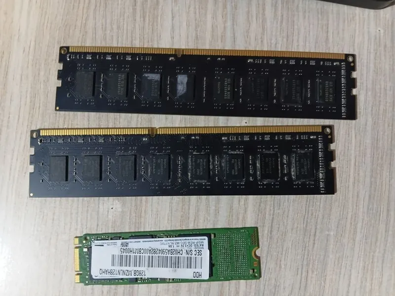 DDR3 8GB 50.000 2ta 128 gb hddyam bor gt 640am 150.000 2 DDR3 8GB 50.000 2ta 128 gb hddyam bor gt 640am 150.000 2