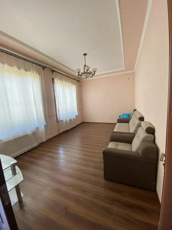 12.50 sotix uy yer sotiladi Toshkent tumani kirovda 7