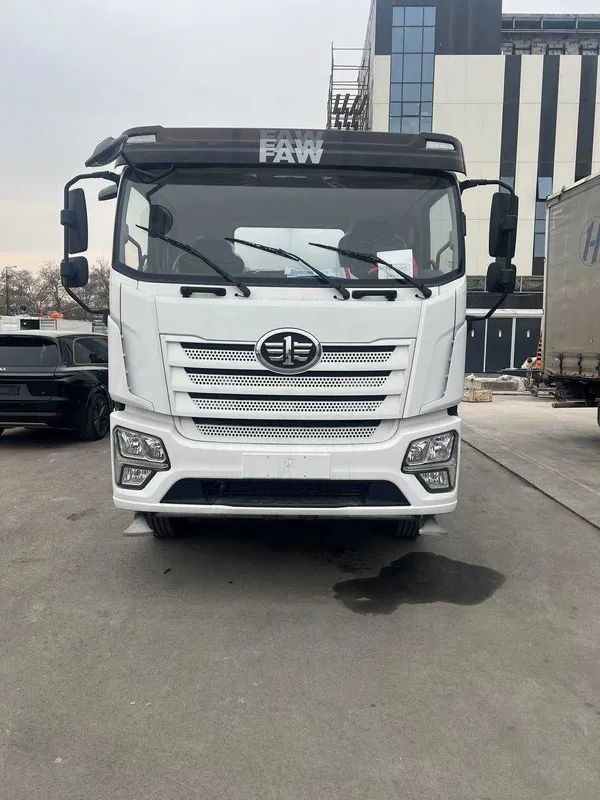 Водовоз FAW JK6 поливочная машина — фото 1