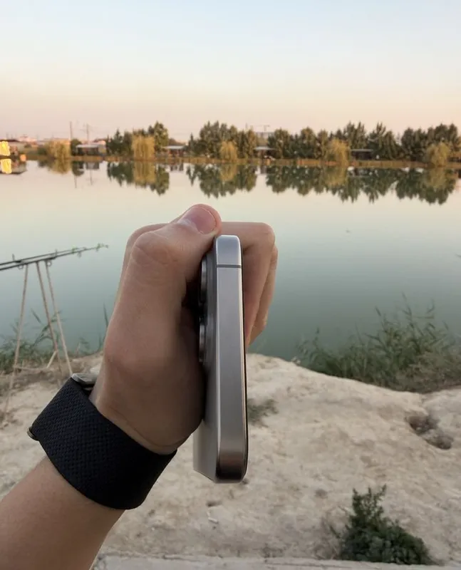iPhone 15 Pro Max 256 ГБ, идеальное состояние, аккумулятор 79% 6
