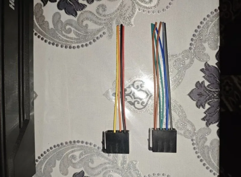 Mafon sotiladi aybi yoq ishlidi 2 Mafon sotiladi aybi yoq ishlidi 2