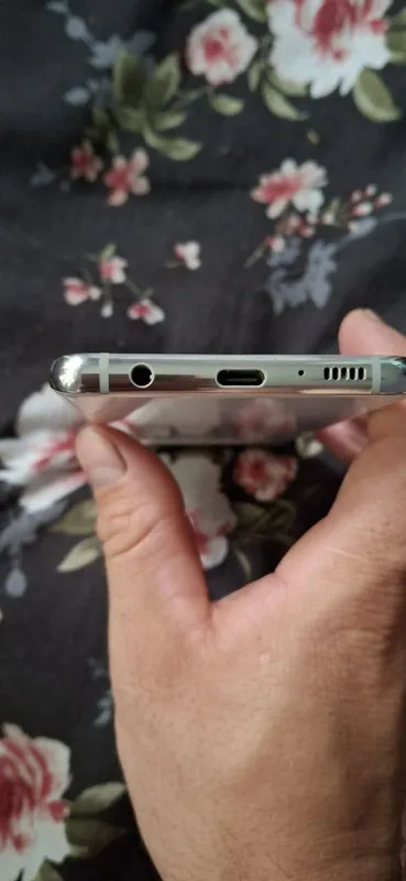 Samsung galaxy S 10 — фото 2