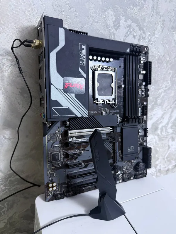 DDR5 Z790 UD AC anakart 2